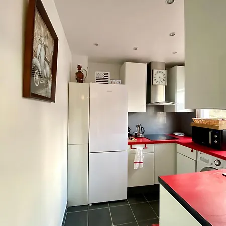 Apartment Avec Terrasse *