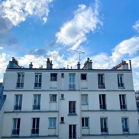 Avec Terrasse パリ